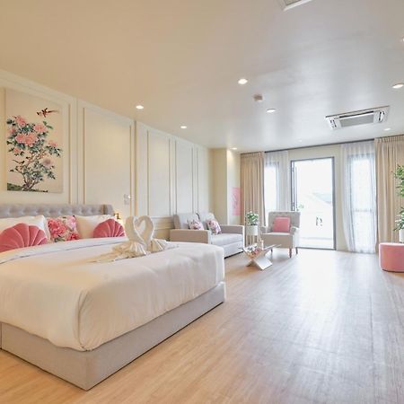 Hawa House Phuket Hotel ภายนอก รูปภาพ