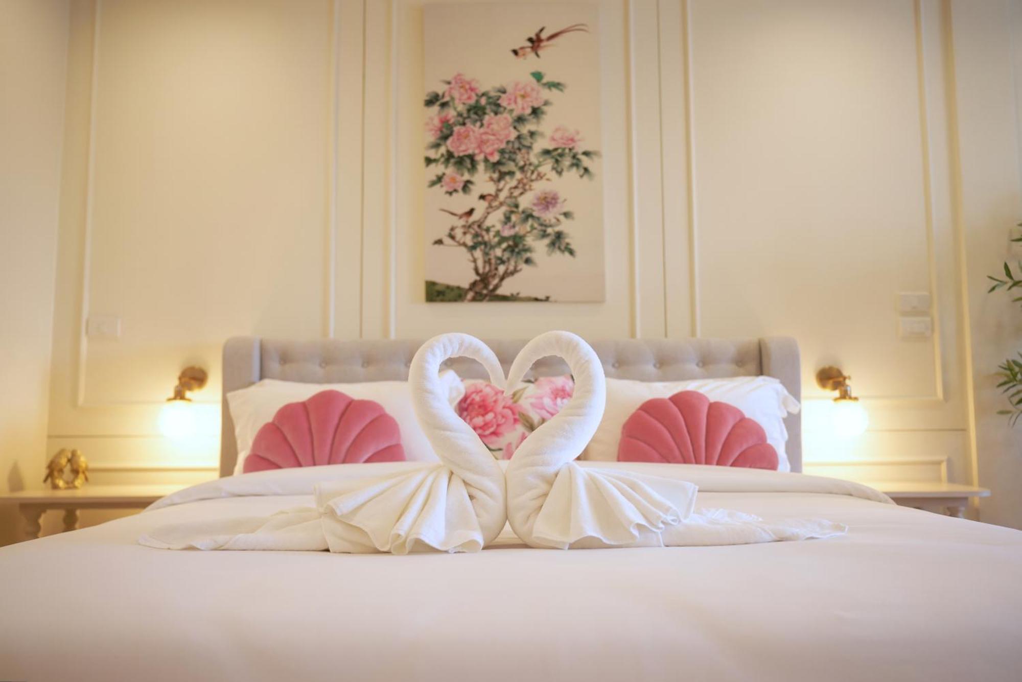 Hawa House Phuket Hotel ภายนอก รูปภาพ