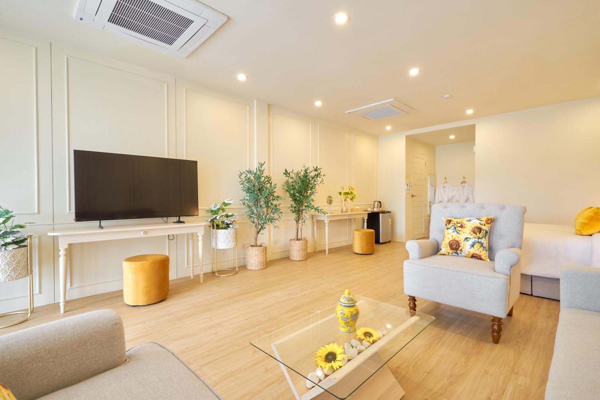 Hawa House Phuket Hotel ภายนอก รูปภาพ