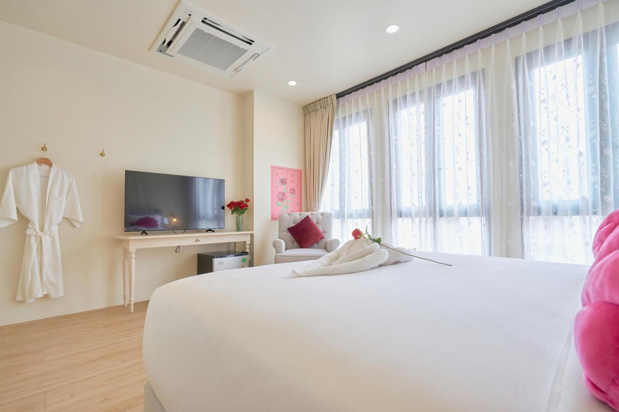 Hawa House Phuket Hotel ภายนอก รูปภาพ